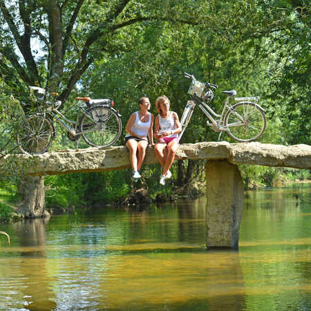 La V lo Francette 600km of cycle route from Caen to La Rochelle