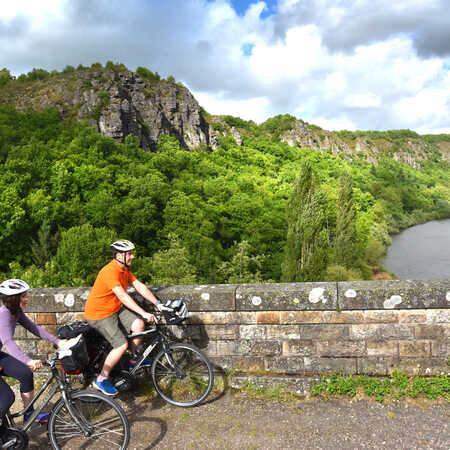 La V lo Francette 600km of cycle route from Caen to La Rochelle