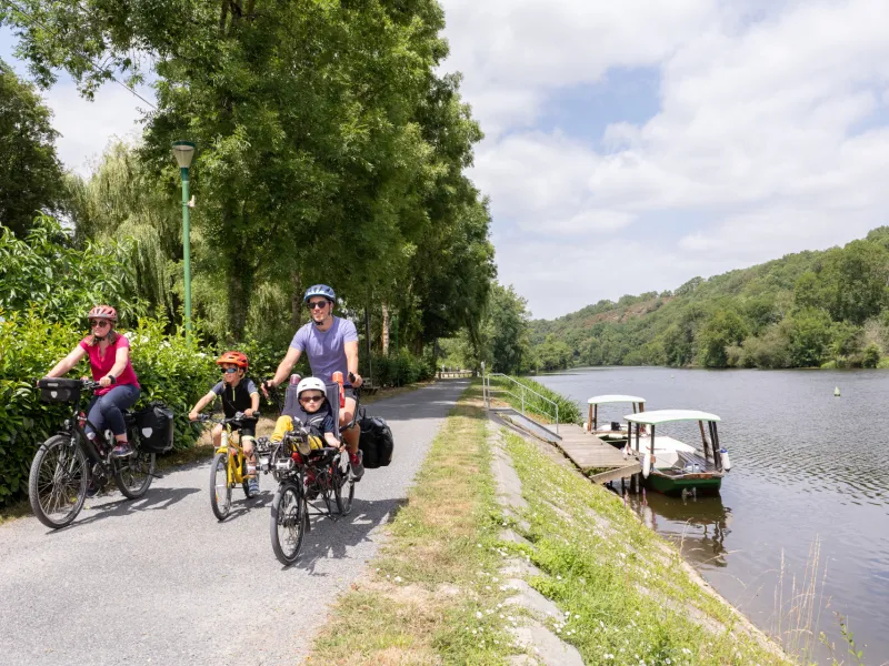 Bord de Mayenne à vélo - Origné, La Vélo Francette