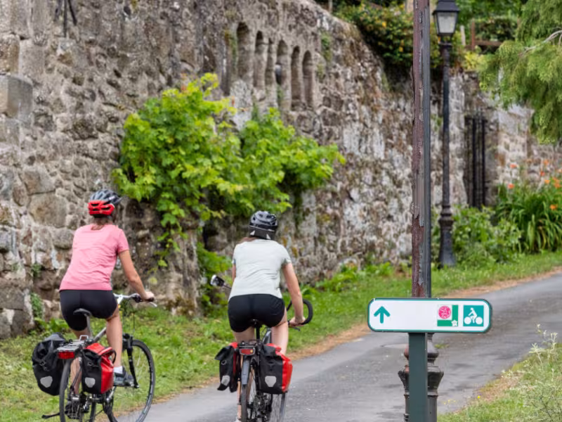 Panneau de La Vélo Francette à Carneille