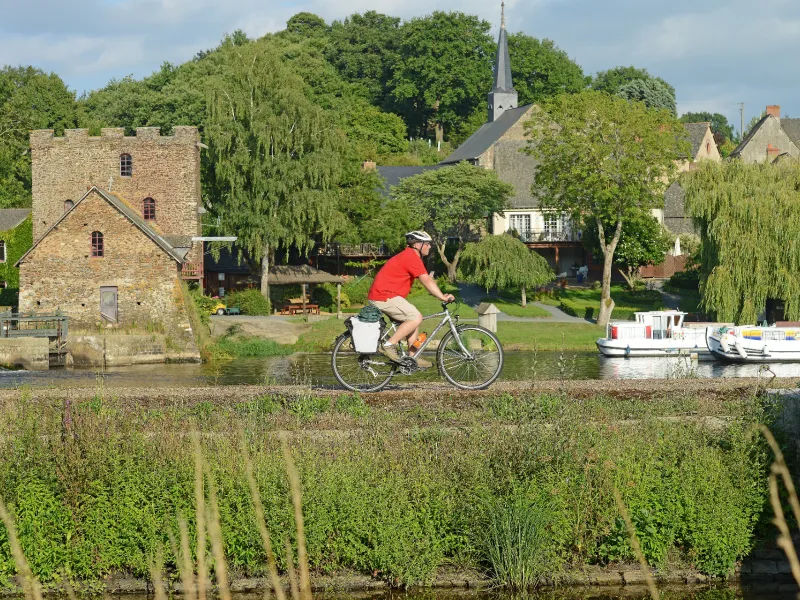 Port de Mayenne à vélo