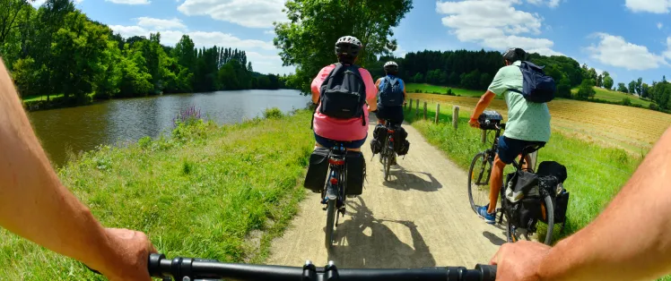 La Vélo Francette aux bords de Mayenne