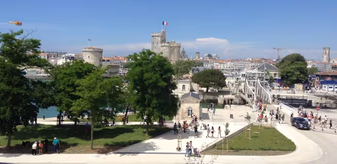 Du balcon avant: vue panoramique sur les 2 Tours