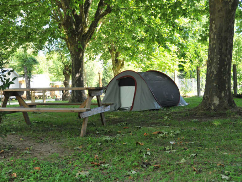 Camping Le Martin Pêcheur - Magné
