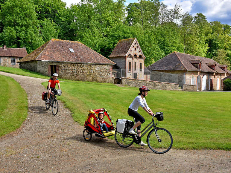 Family cycling trip through the Orne countryside